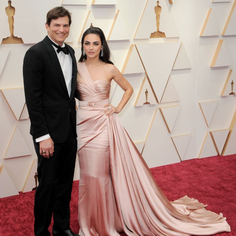 Mila Kunis and Ashton Kutcher at the 94th Annual Academy Awards held at the Dolby Theater in Los Angeles USA on March 27, 2022