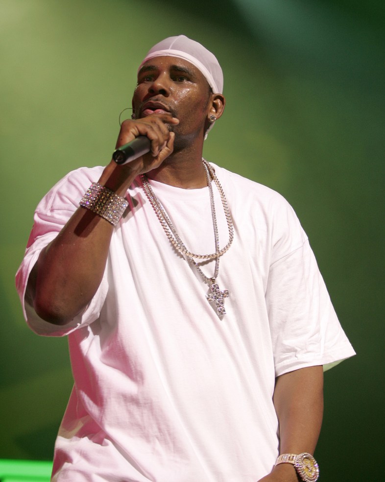 R Kelly performs live at the James L Chevalier Center in Miami, Florida on March 23, 2006