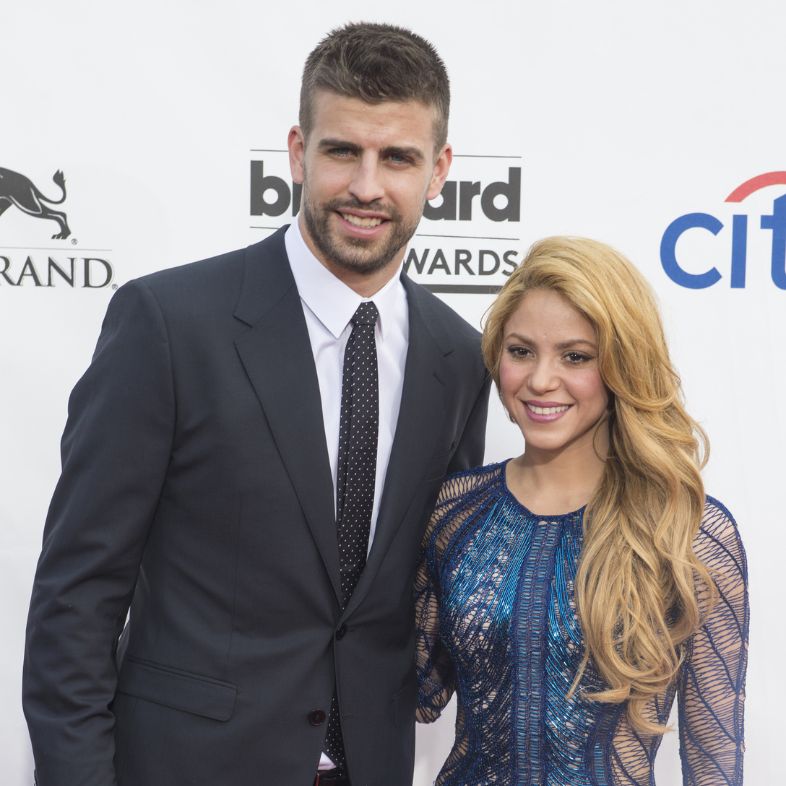 LAS VEGAS - MAY 18: Footballer Gerard Pique (l) and recording artist Shakira attend the 2014 Billboard Music Awards at Mgm Grand Garden Arena 