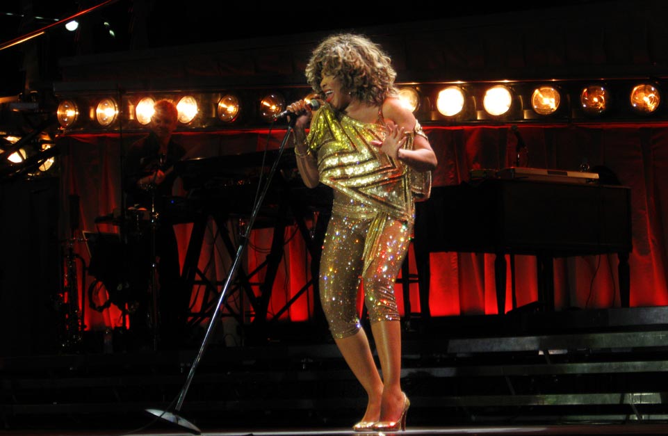 Tina Turner live in Prague concert in O2 Arena on Monday on 27 April ( 27.04.2009 ) - Photo 9161367 © Kumax | Dreamstime.com